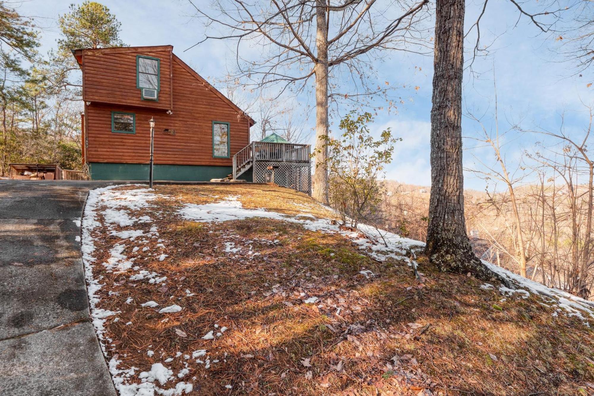 Fontana By Avantstay Gorgeous Mountain Cabin W Views Hot Tub Game Room Gatlinburg Luaran gambar