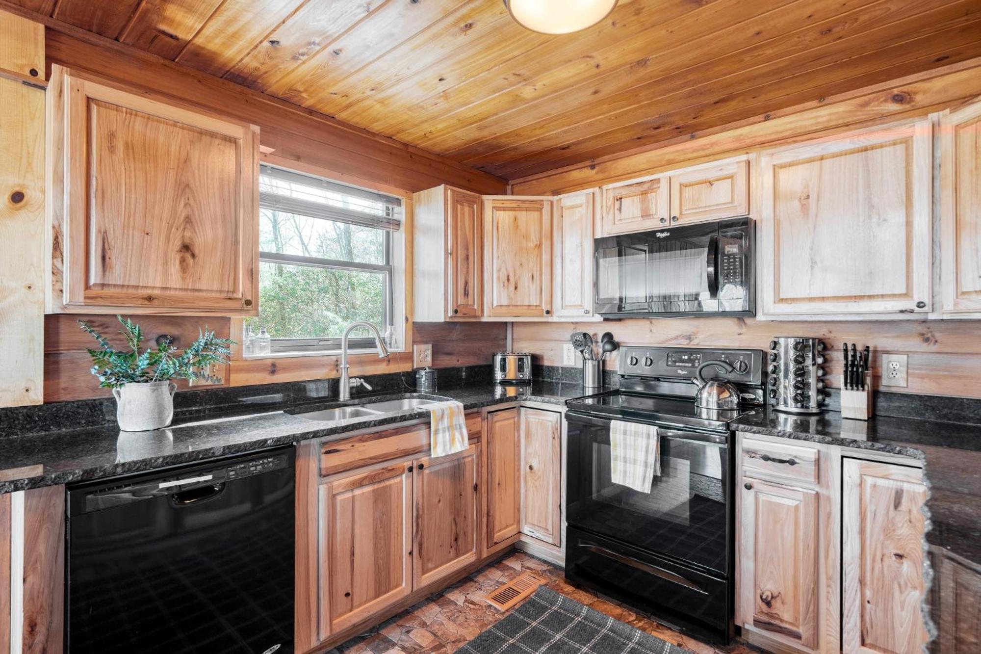 Fontana By Avantstay Gorgeous Mountain Cabin W Views Hot Tub Game Room Gatlinburg Luaran gambar